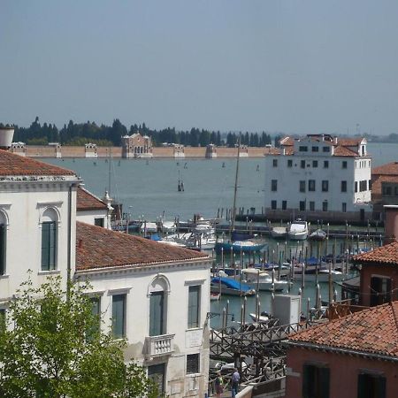 Mori 1 Con Bella Vista Nuovo Appartamento Venice Luaran gambar