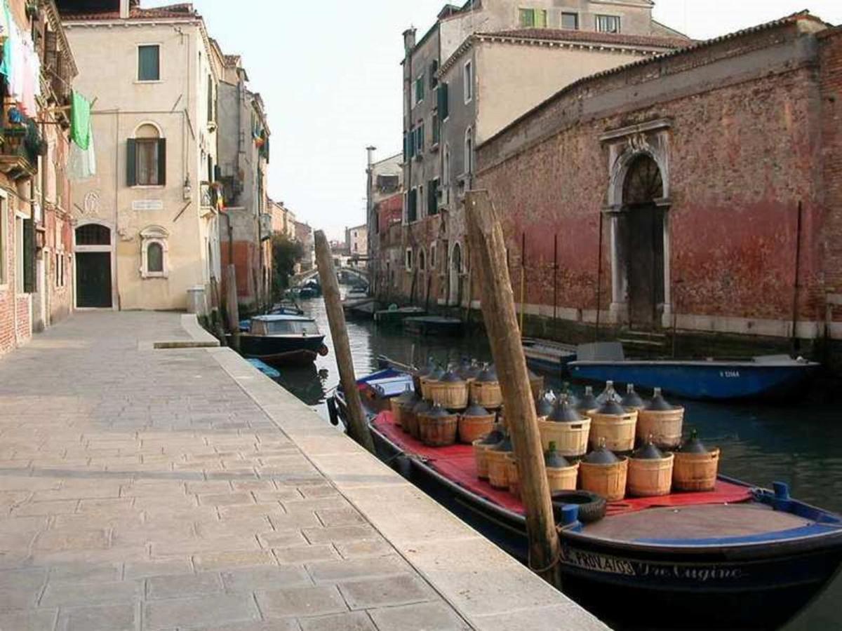 Mori 1 Con Bella Vista Nuovo Appartamento Venice Luaran gambar